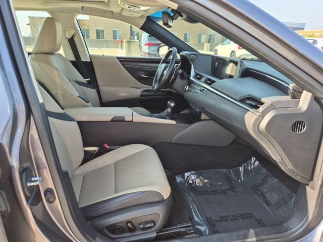 Used 2021 Lexus ES 250 w/ Premium Package AWD/4WD image 20