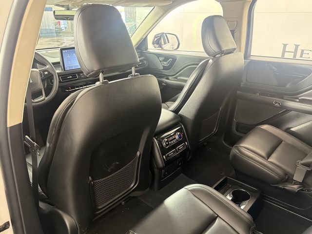 Used 2023 Lincoln Aviator AWD w/ Premium Package image 19