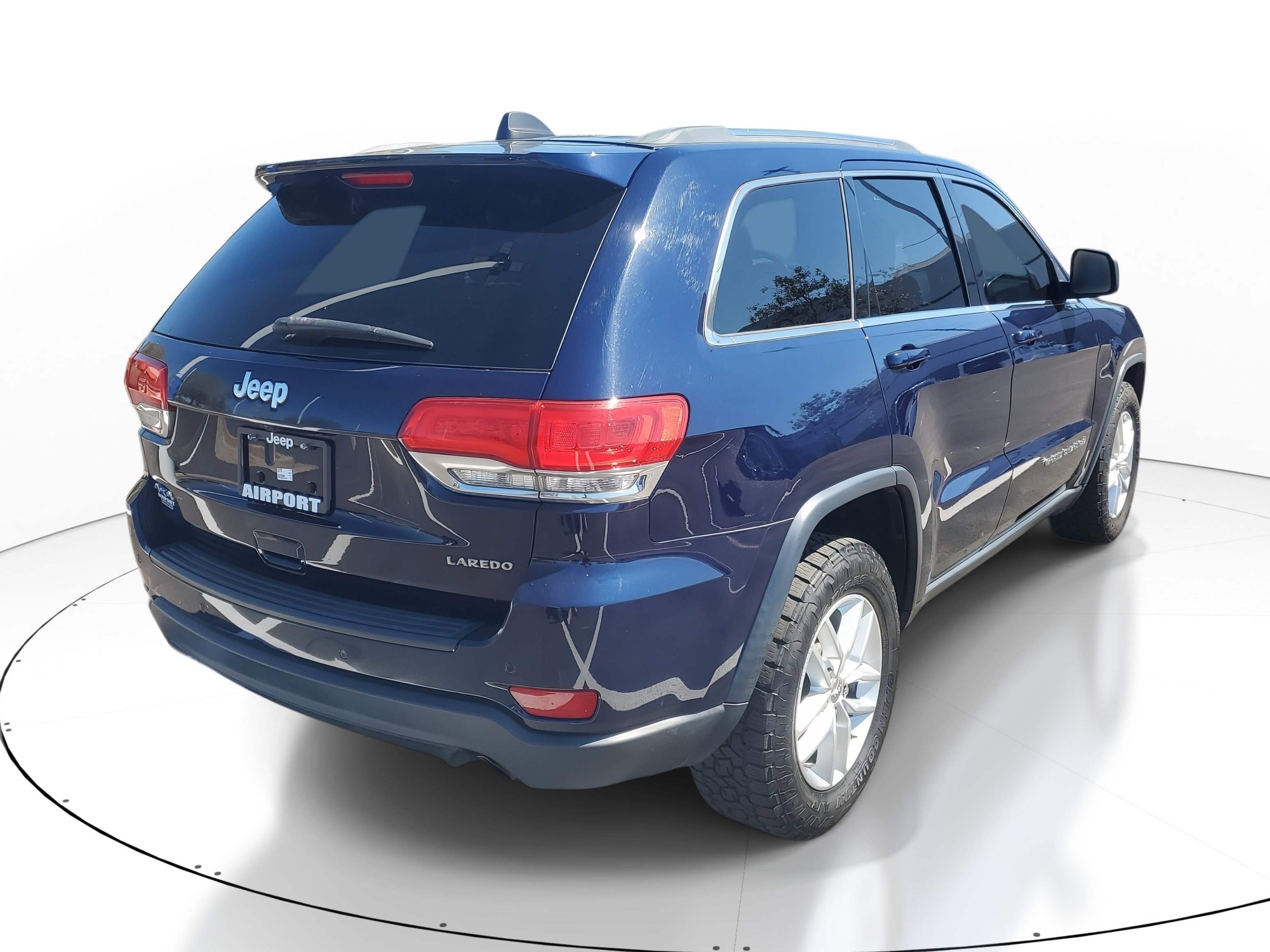 Used 2018 Jeep Grand Cherokee Laredo image 8