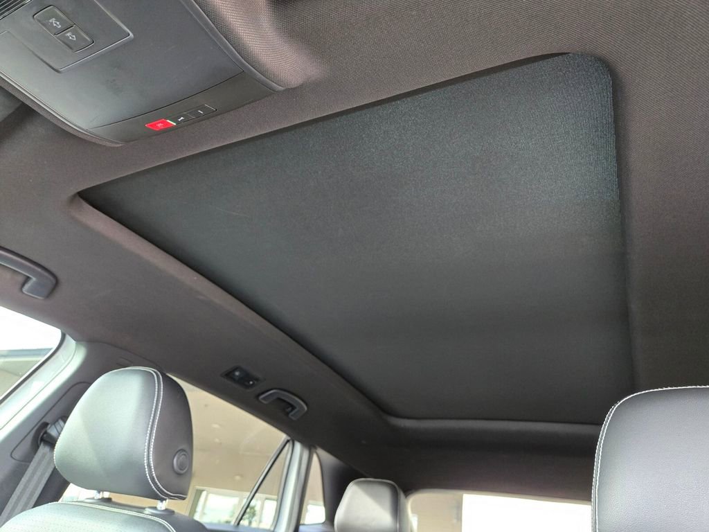 Used 2021 Volkswagen Atlas Cross Sport SEL R-Line image 14