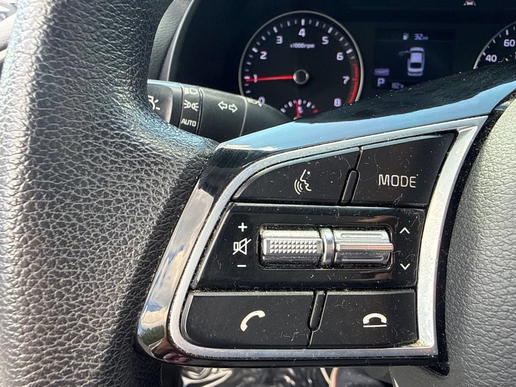 Used 2020 Kia Forte LXS FWD image 19
