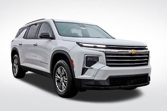 Certified 2024 Chevrolet Traverse LT w/ Enhanced Driving Package