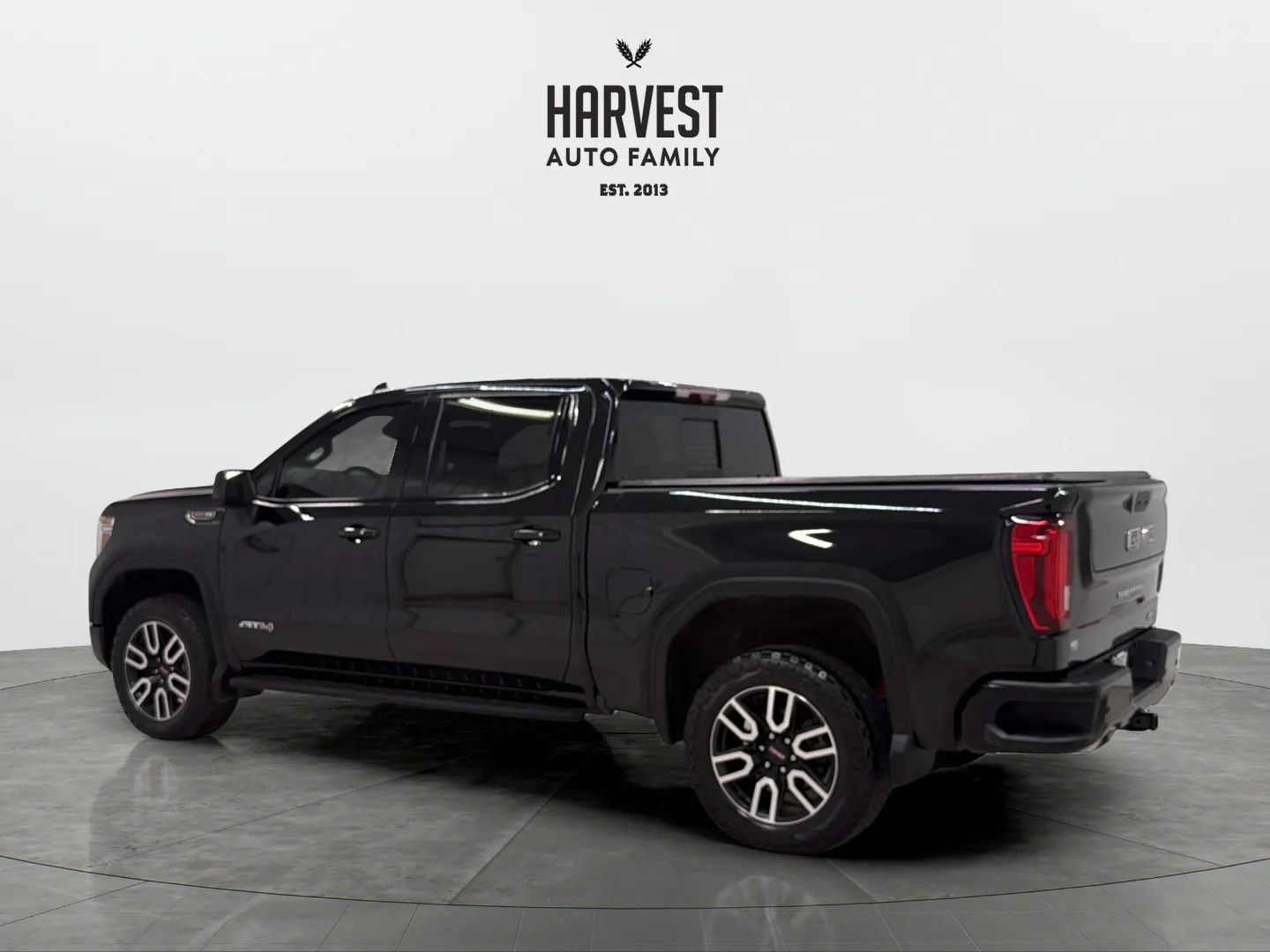 Used 2022 GMC Sierra 1500 AT4 w/ AT4 Premium Package AWD/4WD image 3