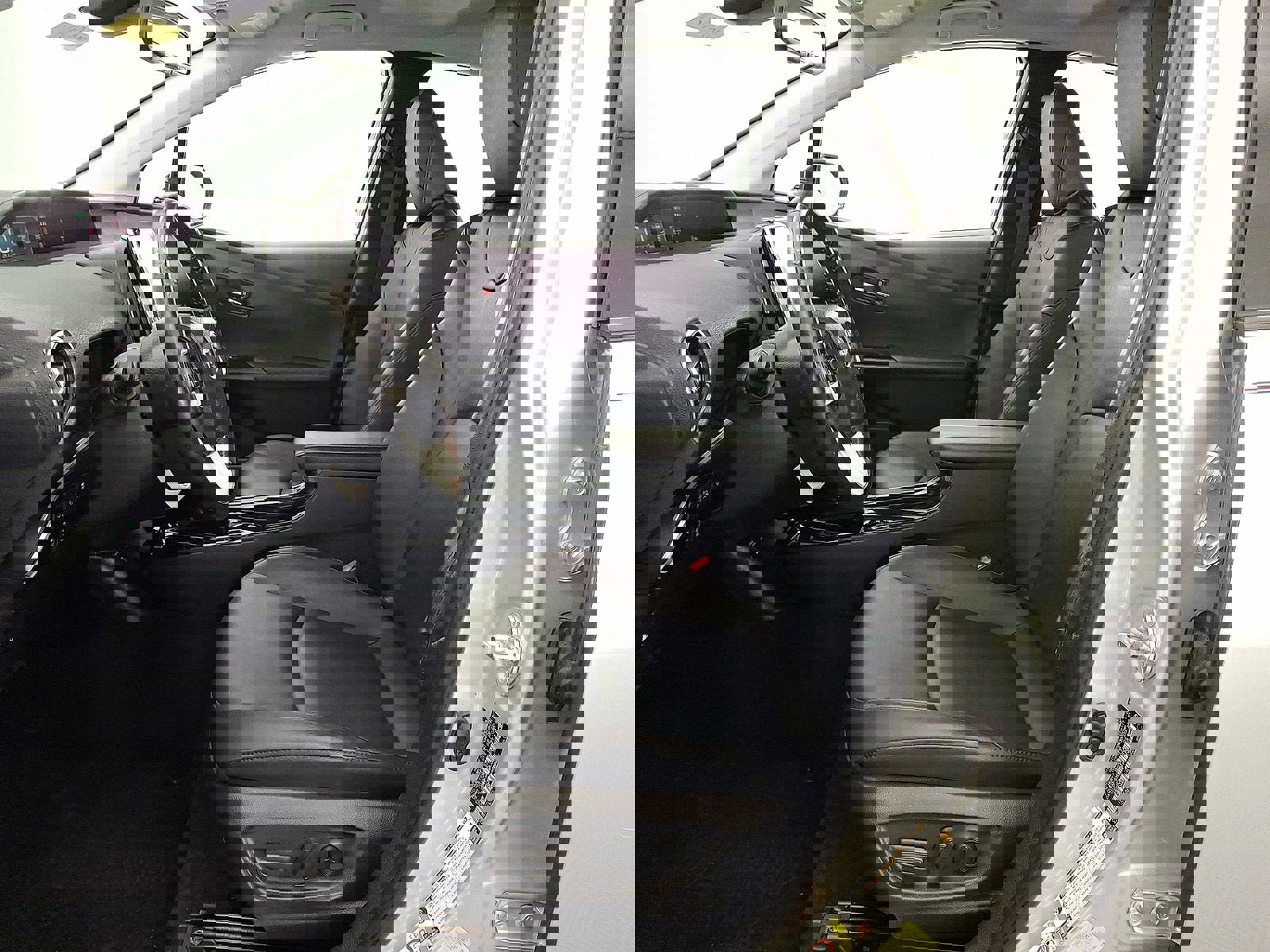 Used 2018 Toyota Prius Prime Advanced image 11