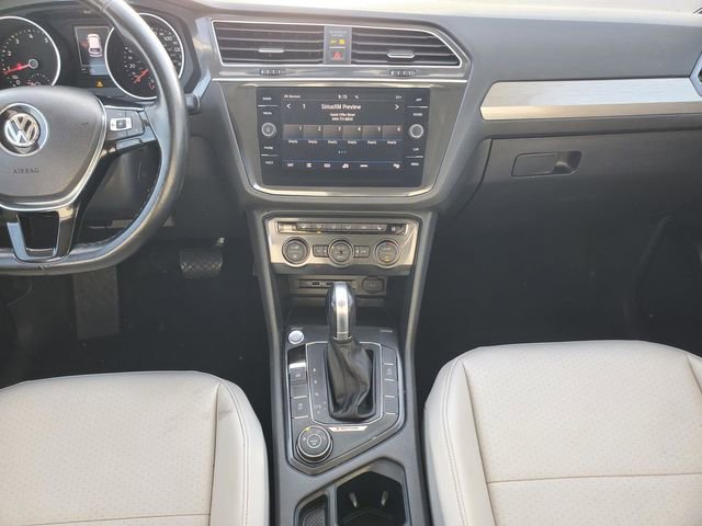 Used 2018 Volkswagen Tiguan SE AWD/4WD image 29