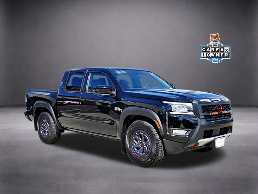 Used 2025 Nissan Frontier Pro-X RWD image 2