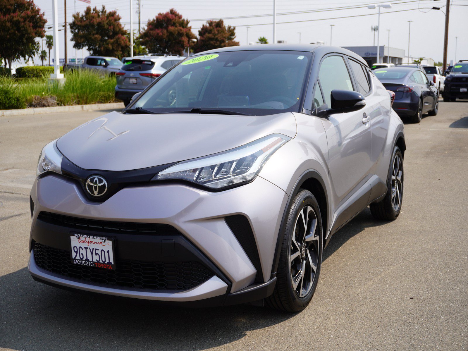Used 2020 Toyota C-HR XLE FWD image 5