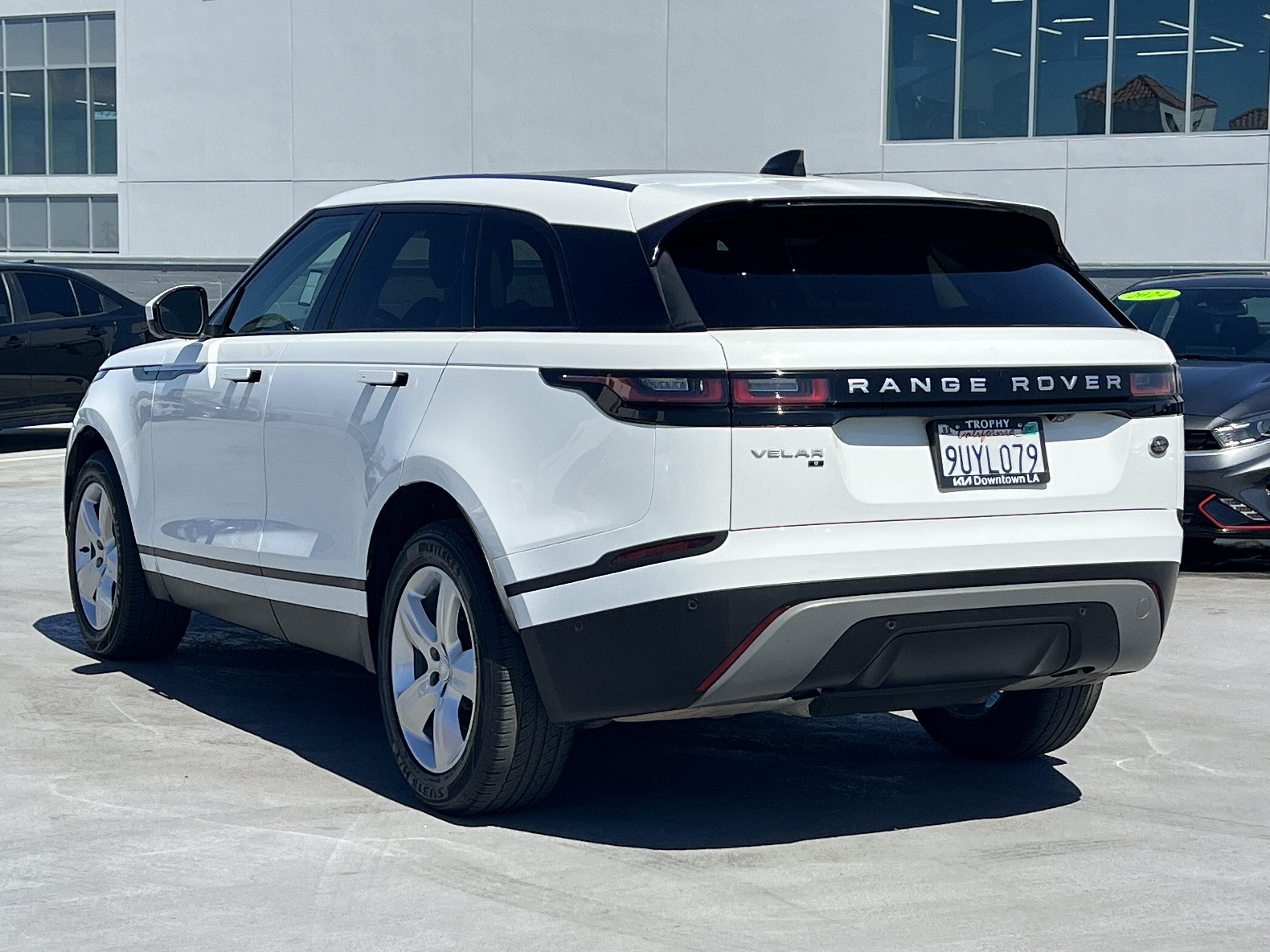 Used 2021 Land Rover Range Rover Velar S AWD/4WD image 4