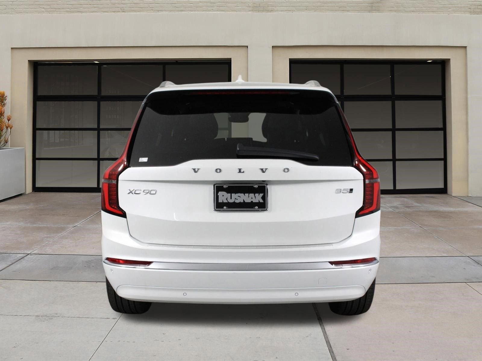 New 2026 Volvo XC90 B5 Plus w/ Protection Package AWD/4WD image 4