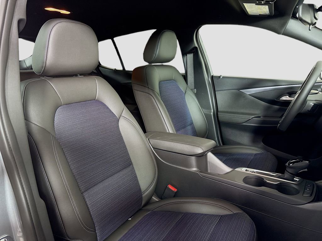New 2026 Buick Envista Sport Touring w/ Convenience I Package FWD image 25
