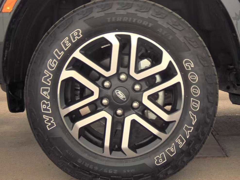 Used 2024 Ford Ranger Lariat w/ FX4 Off-Road Package image 9