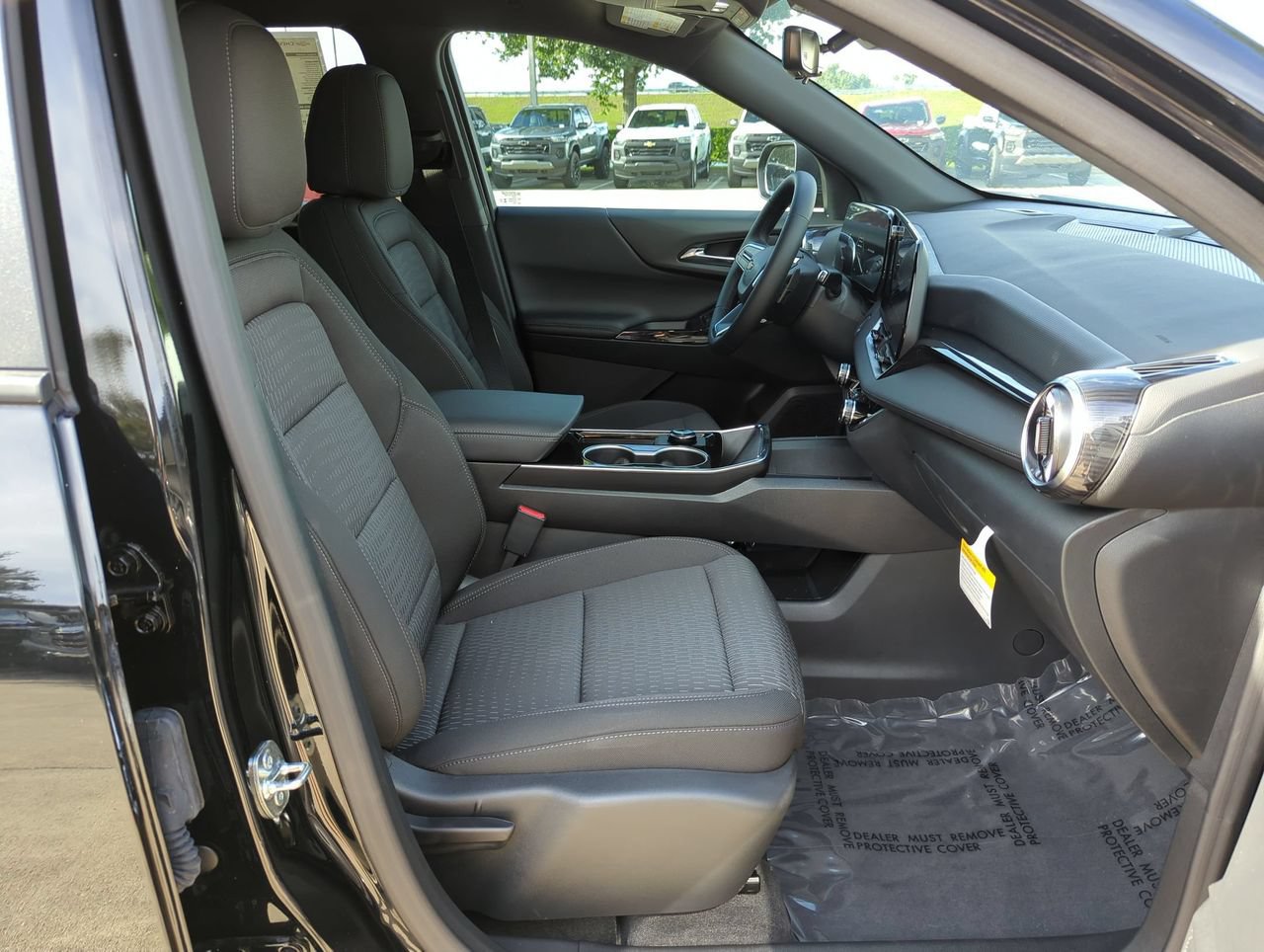 New 2027 Chevrolet Equinox LT w/ Safety and Technology Package FWD image 23