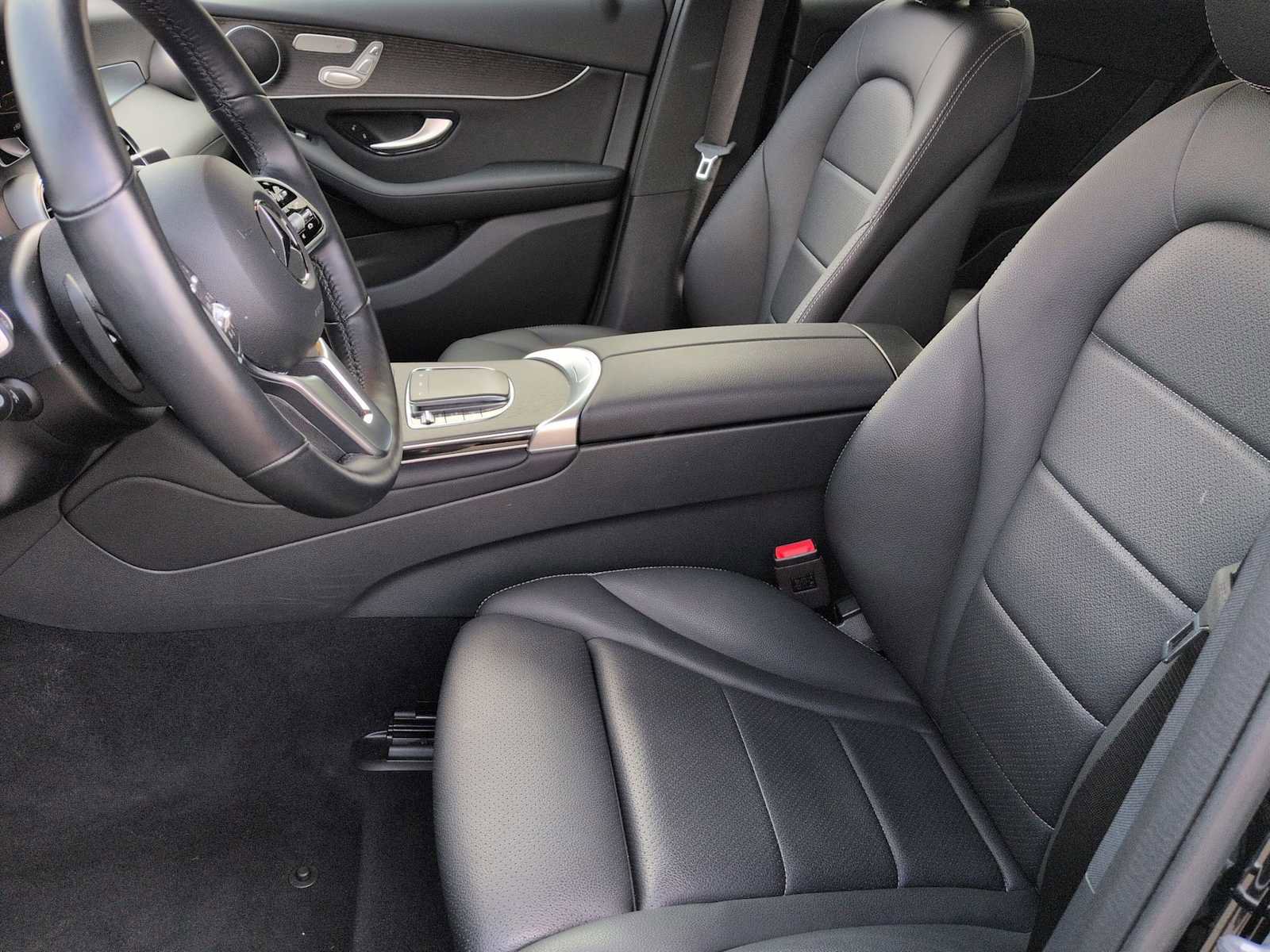 Used 2022 Mercedes-Benz GLC 300 4MATIC image 16