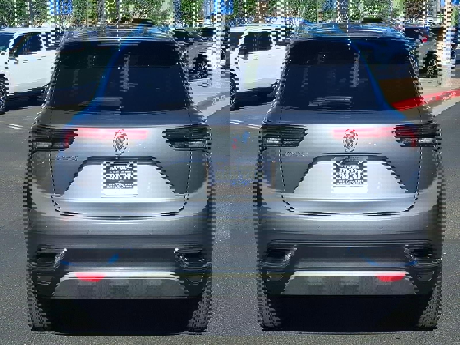 Used 2021 Buick Envision Essence w/ Technology Package I image 5