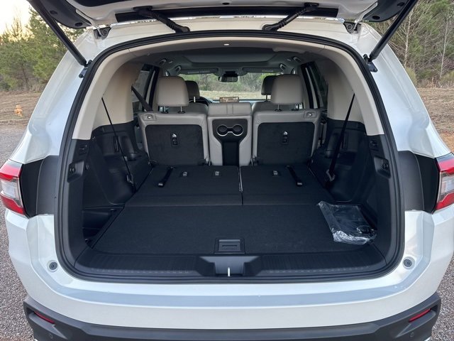 New 2025 Honda Pilot Touring image 11