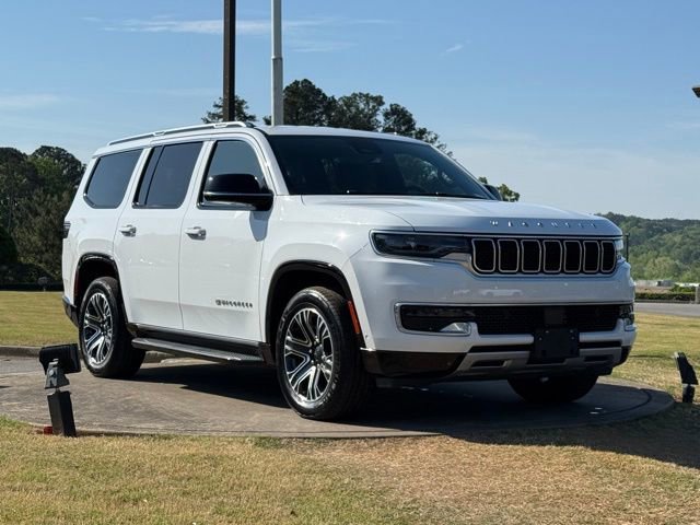 Used 2024 Jeep Wagoneer Series II w/ Flexible Seating Group AWD/4WD image 1