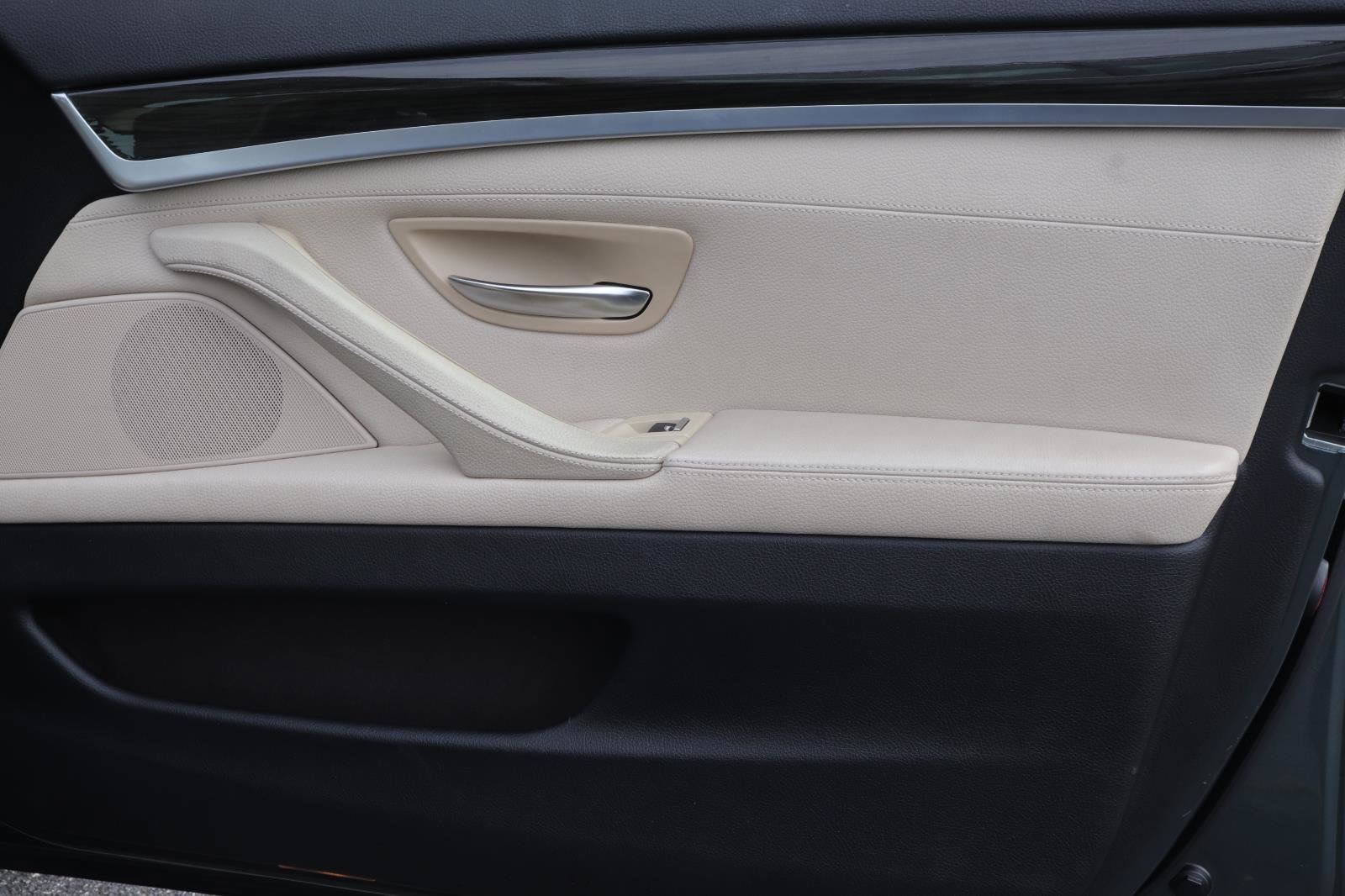 Used 2013 BMW 528i Sedan RWD image 15