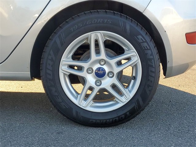 Used 2017 Ford Fiesta SE image 5