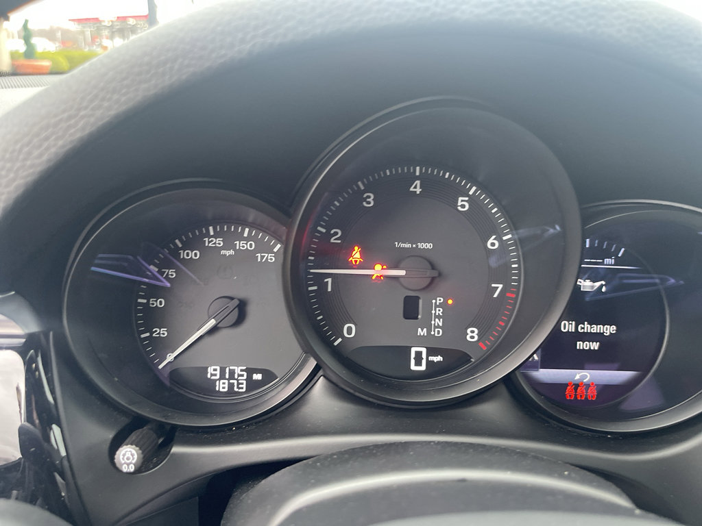 Used 2024 Porsche Macan Turbo image 20