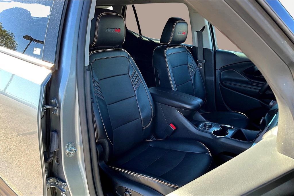 Used 2023 GMC Terrain AT4 image 7