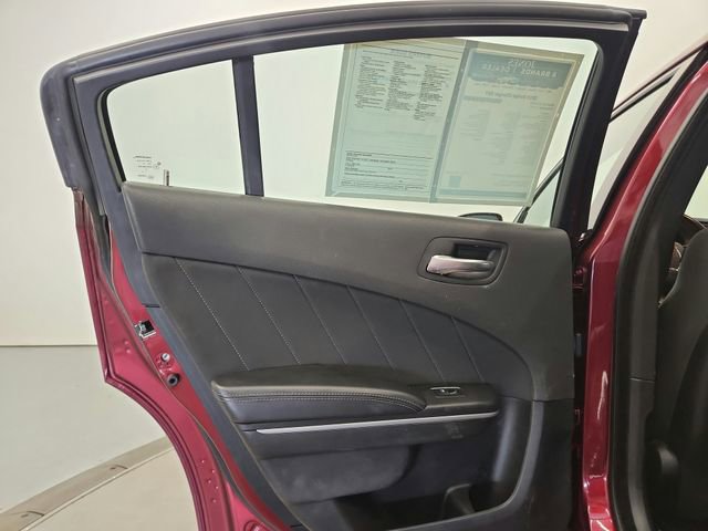 Used 2019 Dodge Charger SXT RWD image 27