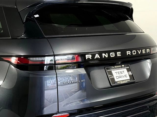 New 2026 Land Rover Range Rover Evoque Hoxton AWD/4WD image 16