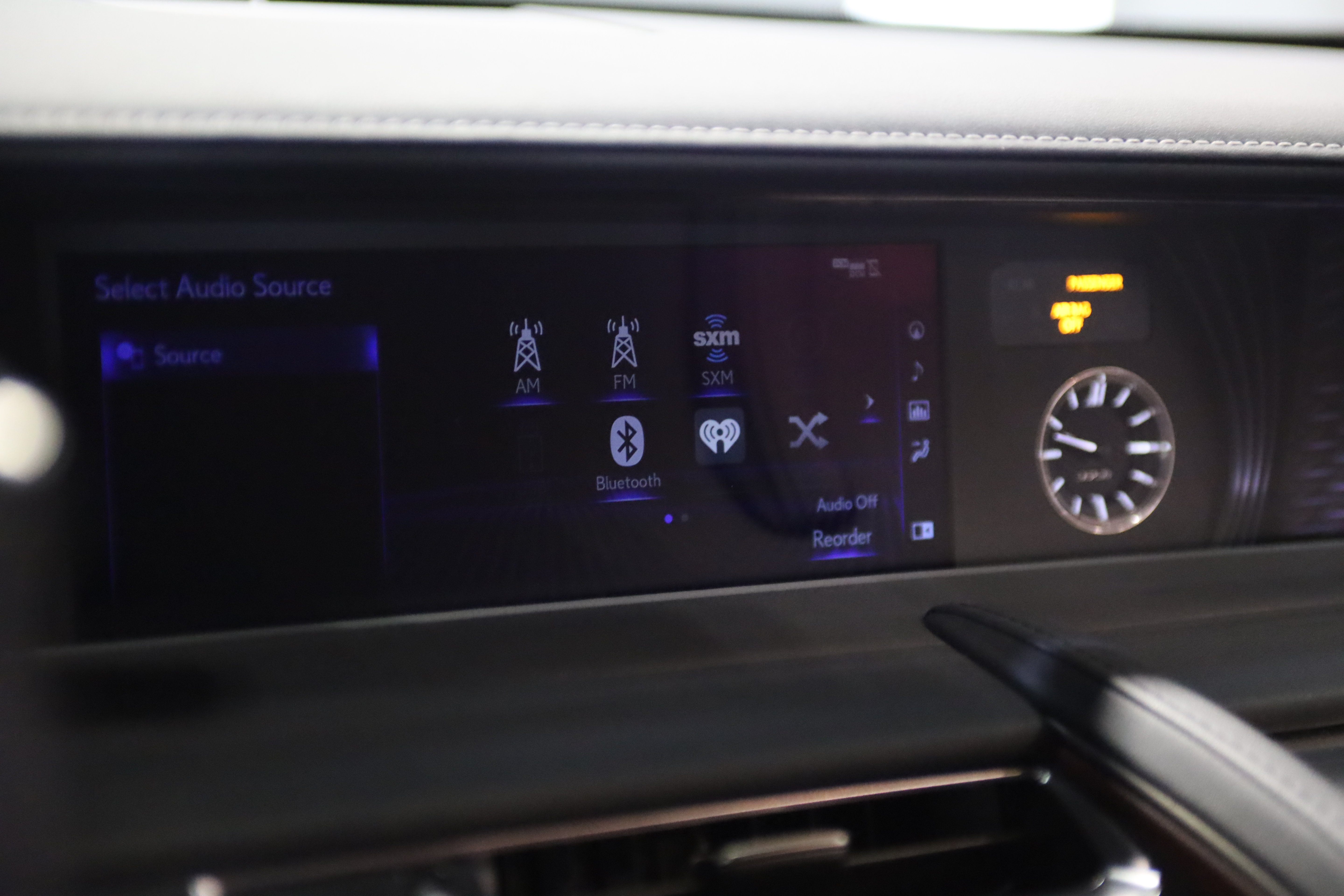 Used 2018 Lexus LC 500 Coupe w/ Sport Package RWD image 29