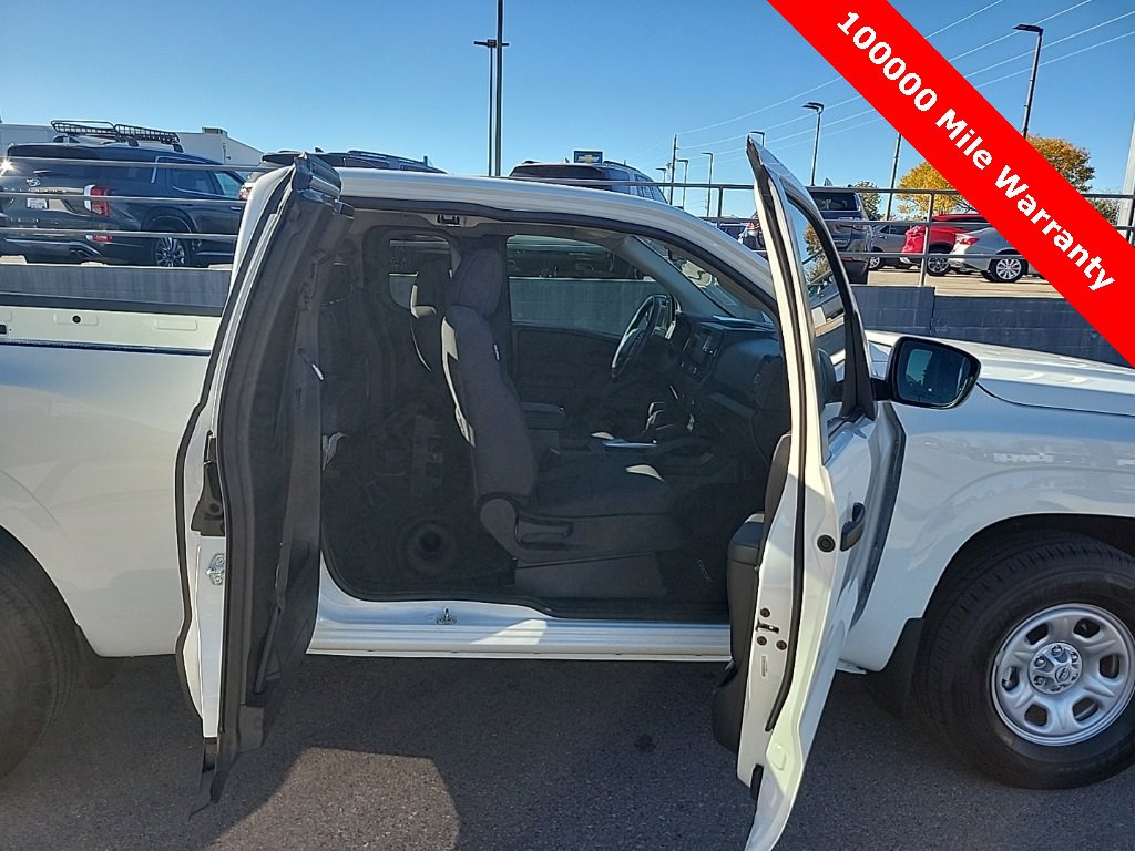 Used 2025 Nissan Frontier S image 14