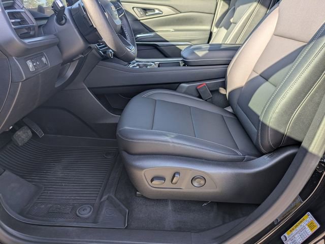 New 2026 Chevrolet Traverse LT w/ Driver Confidence Package image 11