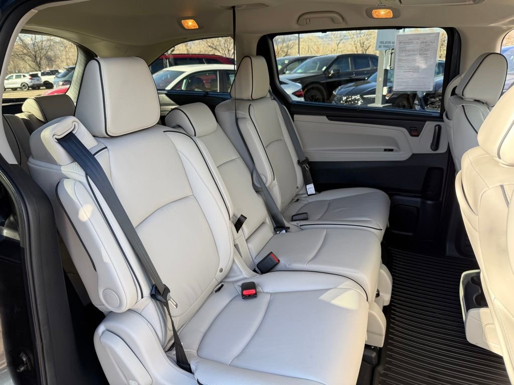 Certified 2026 Honda Odyssey Touring image 38