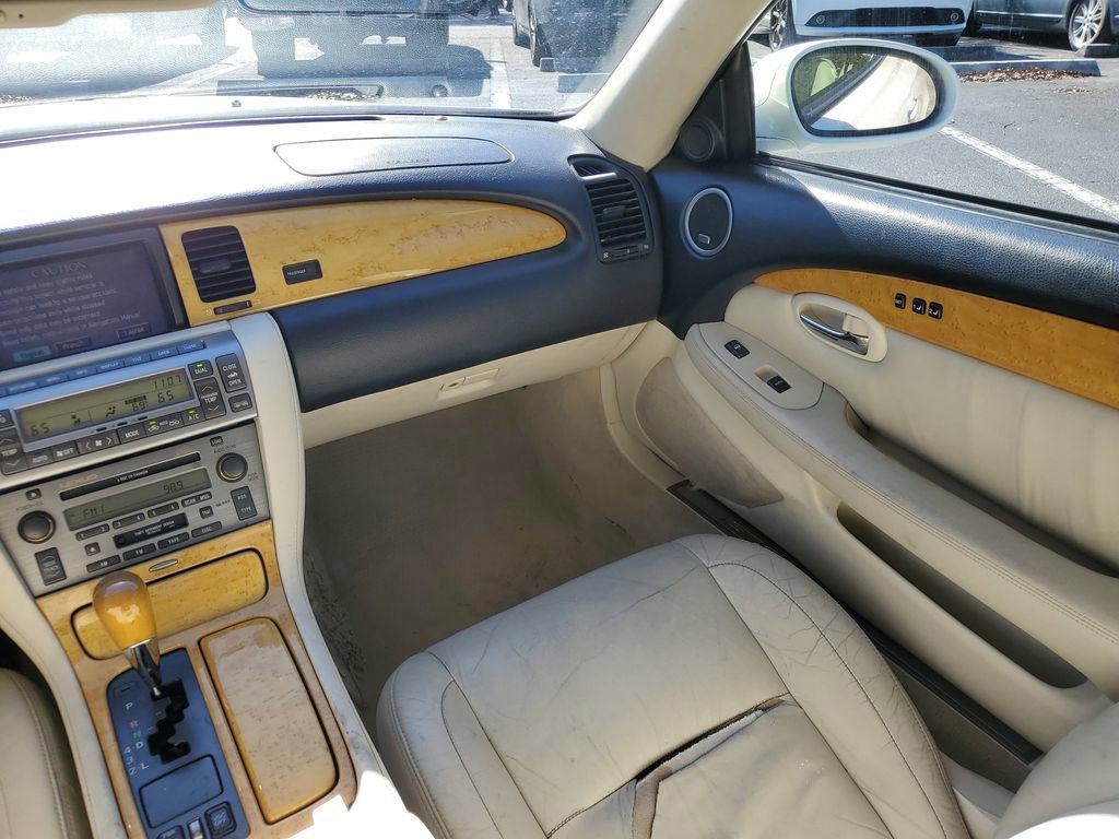 Used 2003 Lexus SC 430 Convertible image 19