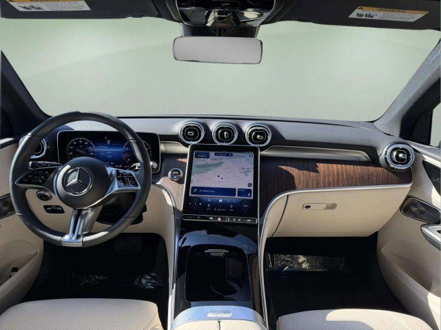 Certified 2026 Mercedes-Benz GLC 300 4MATIC image 9