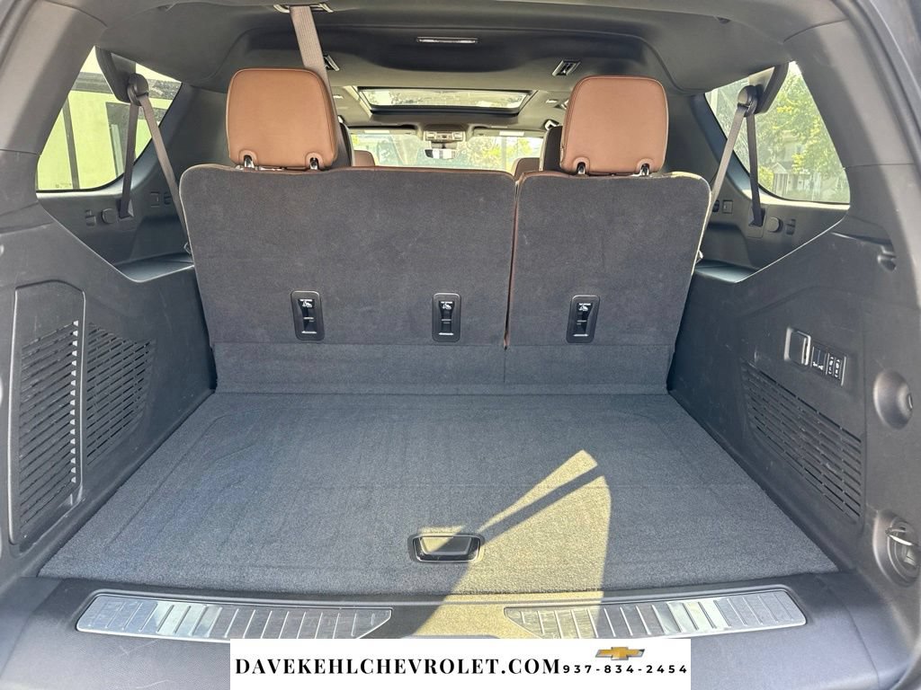 Used 2025 Chevrolet Suburban High Country AWD/4WD image 33