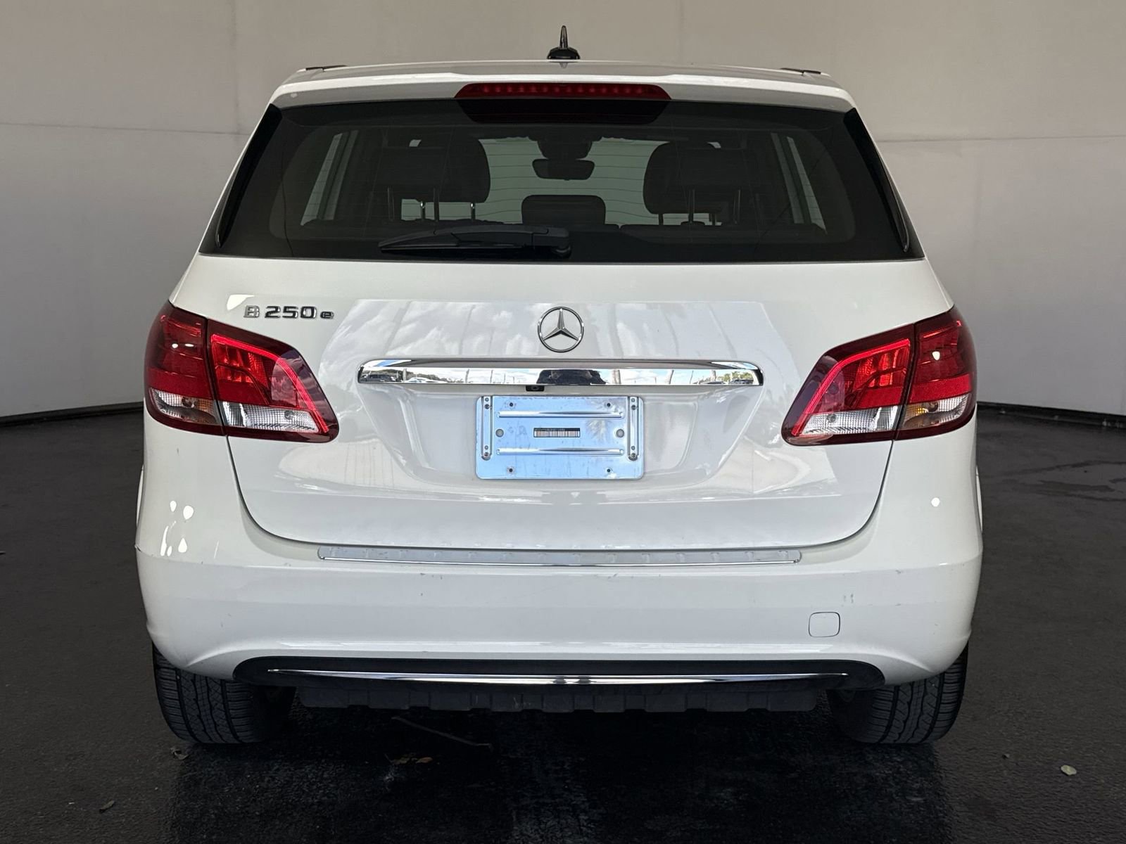 Used 2017 Mercedes-Benz B 250e image 7