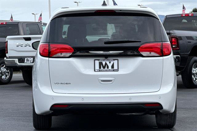 New 2026 Chrysler Voyager LX FWD image 4