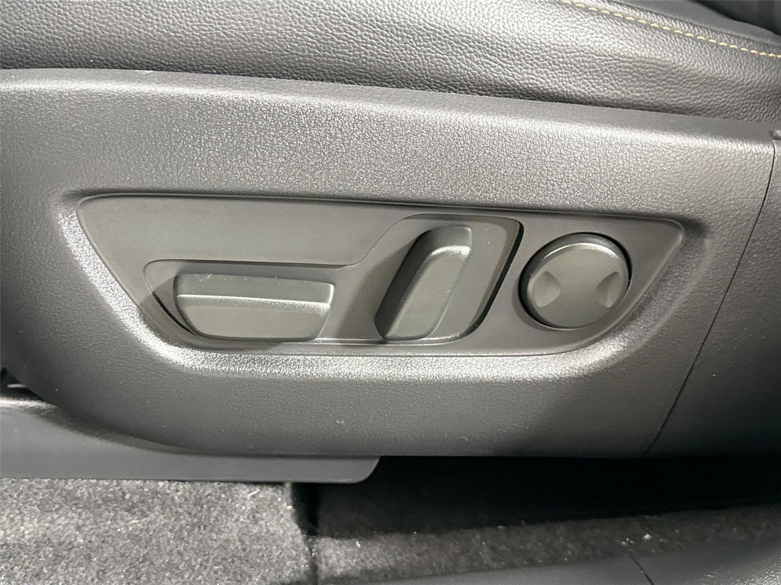 Certified 2024 MAZDA CX-90 3.3 Turbo w/ Preferred Package image 30