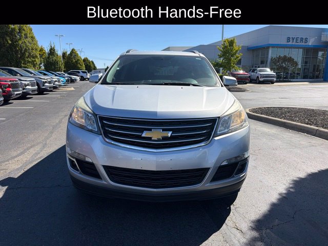 Used 2016 Chevrolet Traverse LT w/ Style and Technology Package FWD image 2