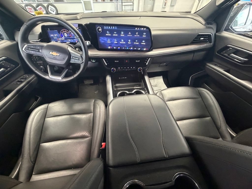 Used 2025 Chevrolet Tahoe LT AWD/4WD image 11