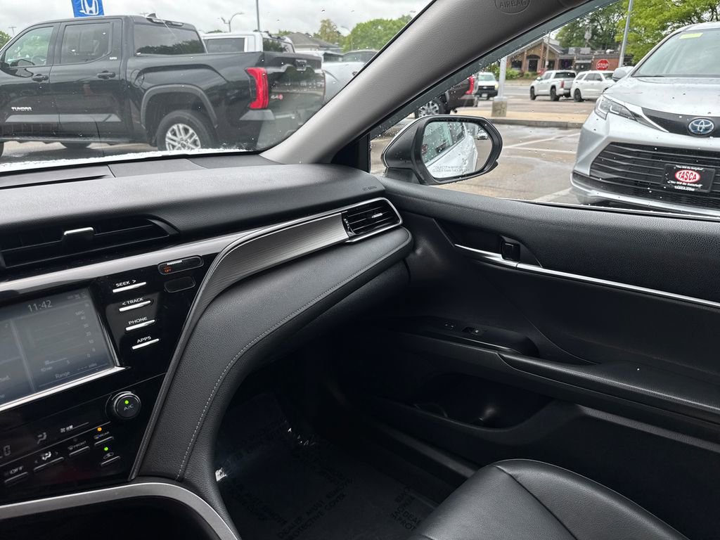 Used 2019 Toyota Camry SE FWD image 28