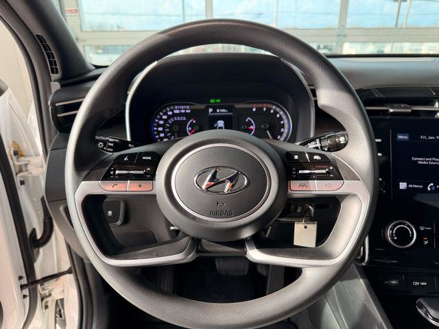 Used 2023 Hyundai Santa Cruz SE image 12