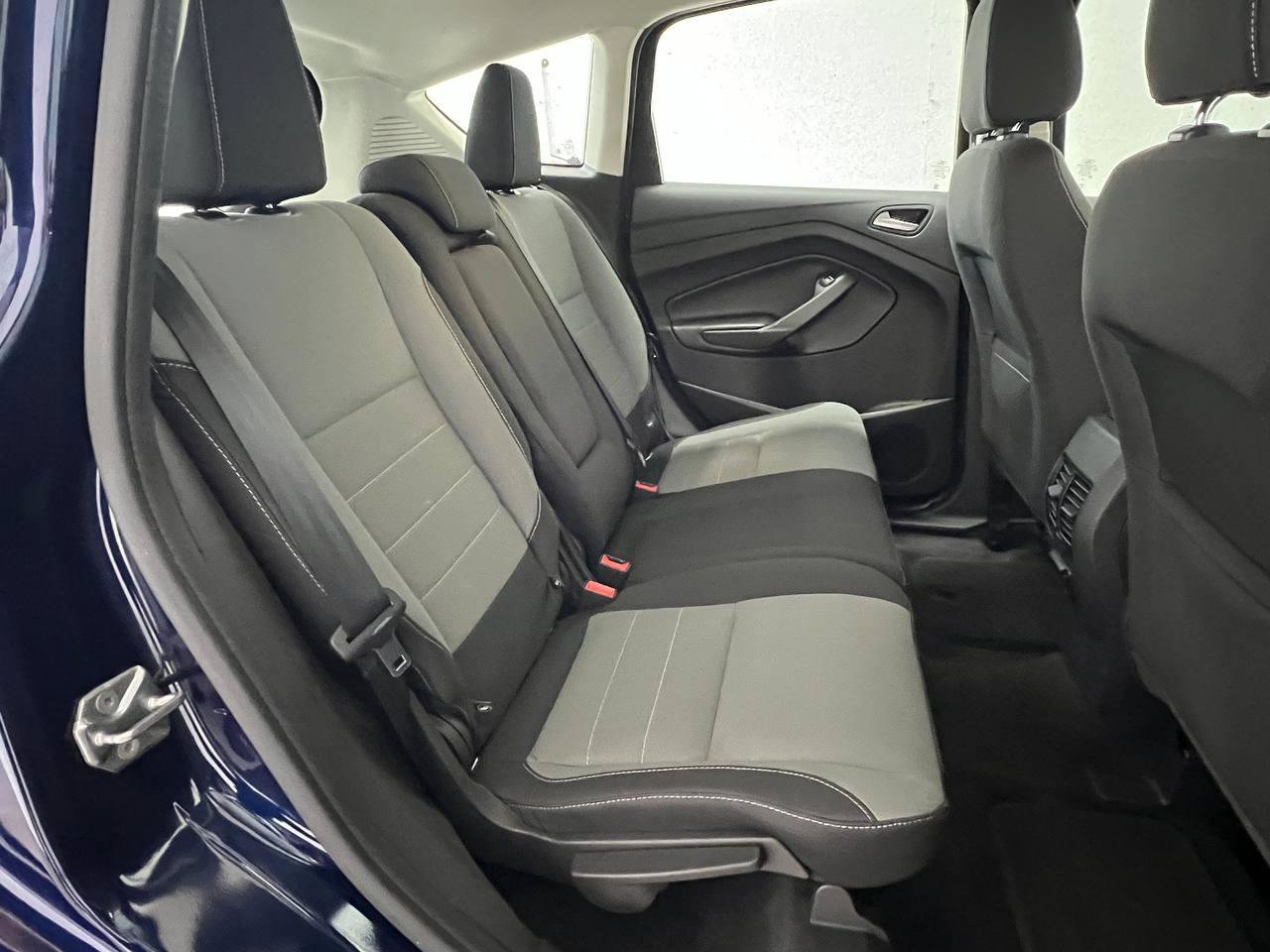 Used 2016 Ford C-MAX SE w/ Cargo Management Package image 14