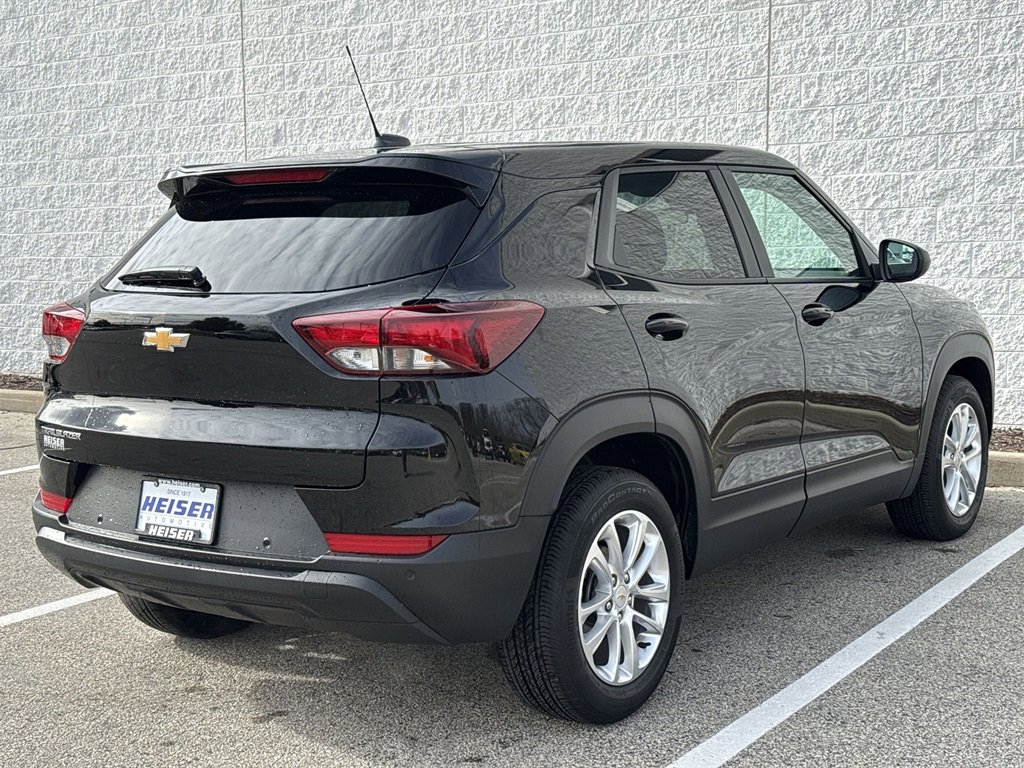 Used 2025 Chevrolet TrailBlazer LS w/ LS Convenience Package image 13