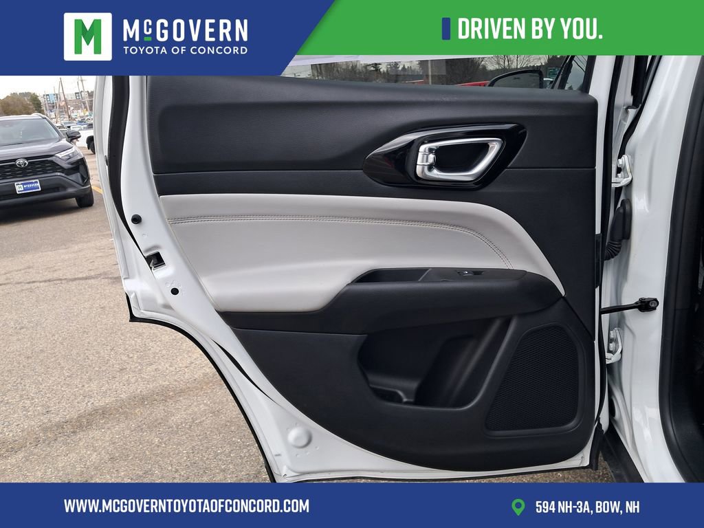 Used 2022 Jeep Compass Limited image 18