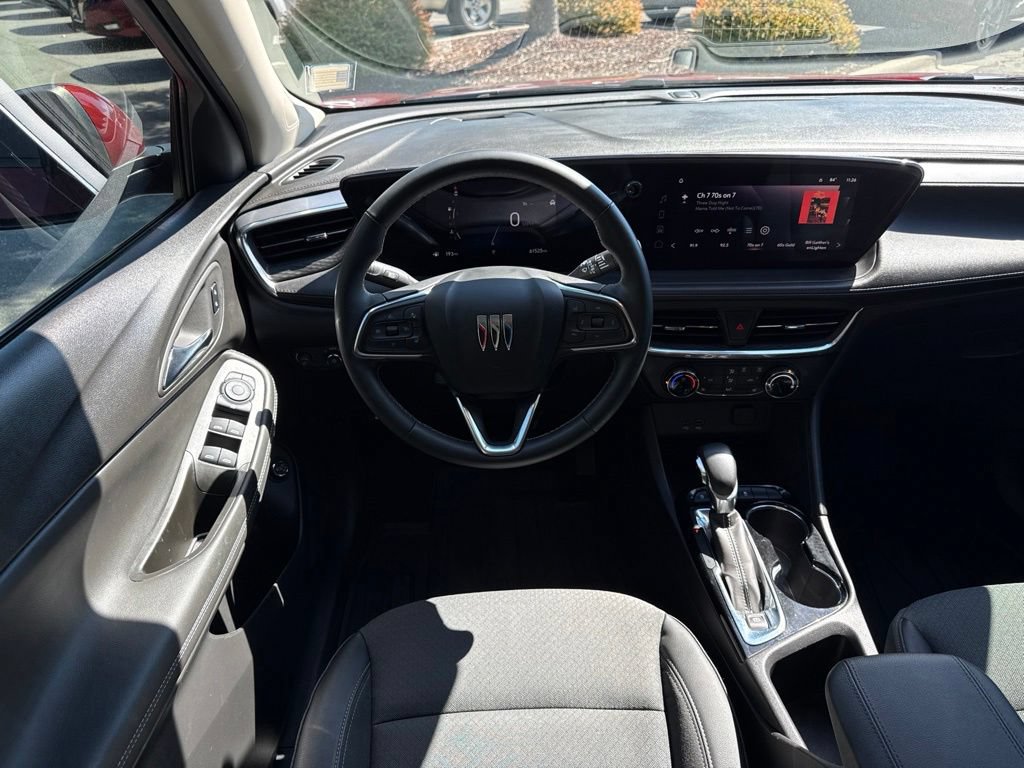 Used 2024 Buick Encore GX Preferred w/ Comfort Package FWD image 29