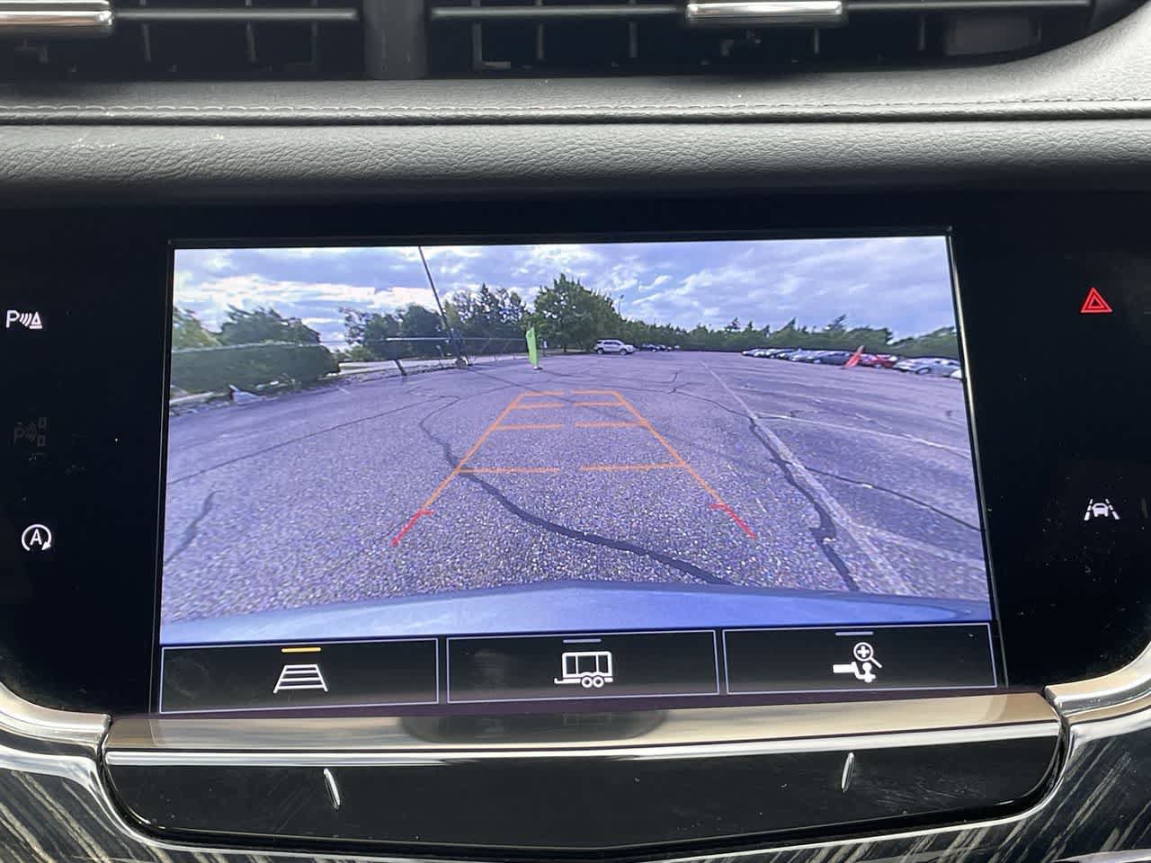 Certified 2025 Cadillac XT6 Premium Luxury AWD/4WD image 30