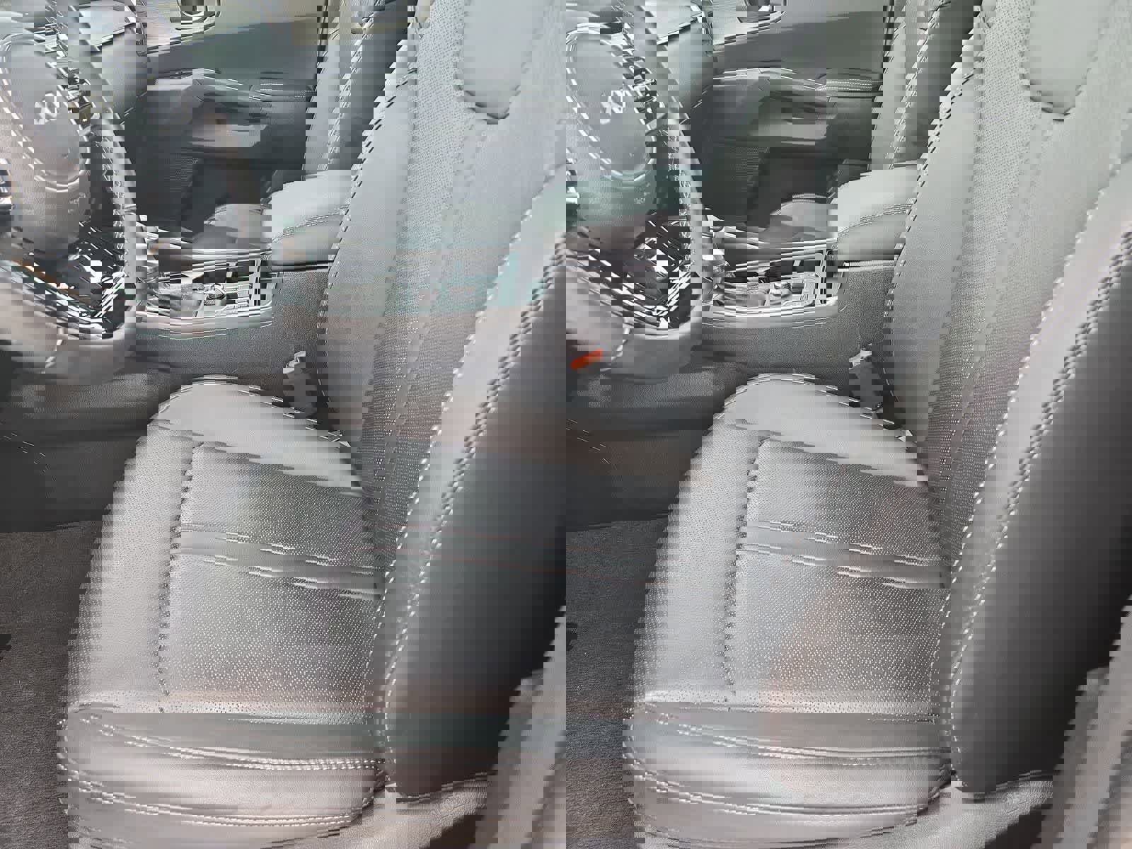 Certified 2023 Kia Sorento EX w/ Panoramic Sunroof Package image 14