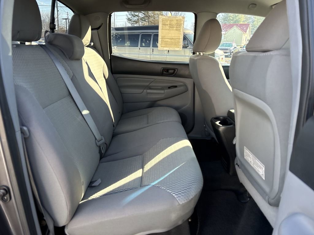 Used 2015 Toyota Tacoma 4x4 Double Cab image 25