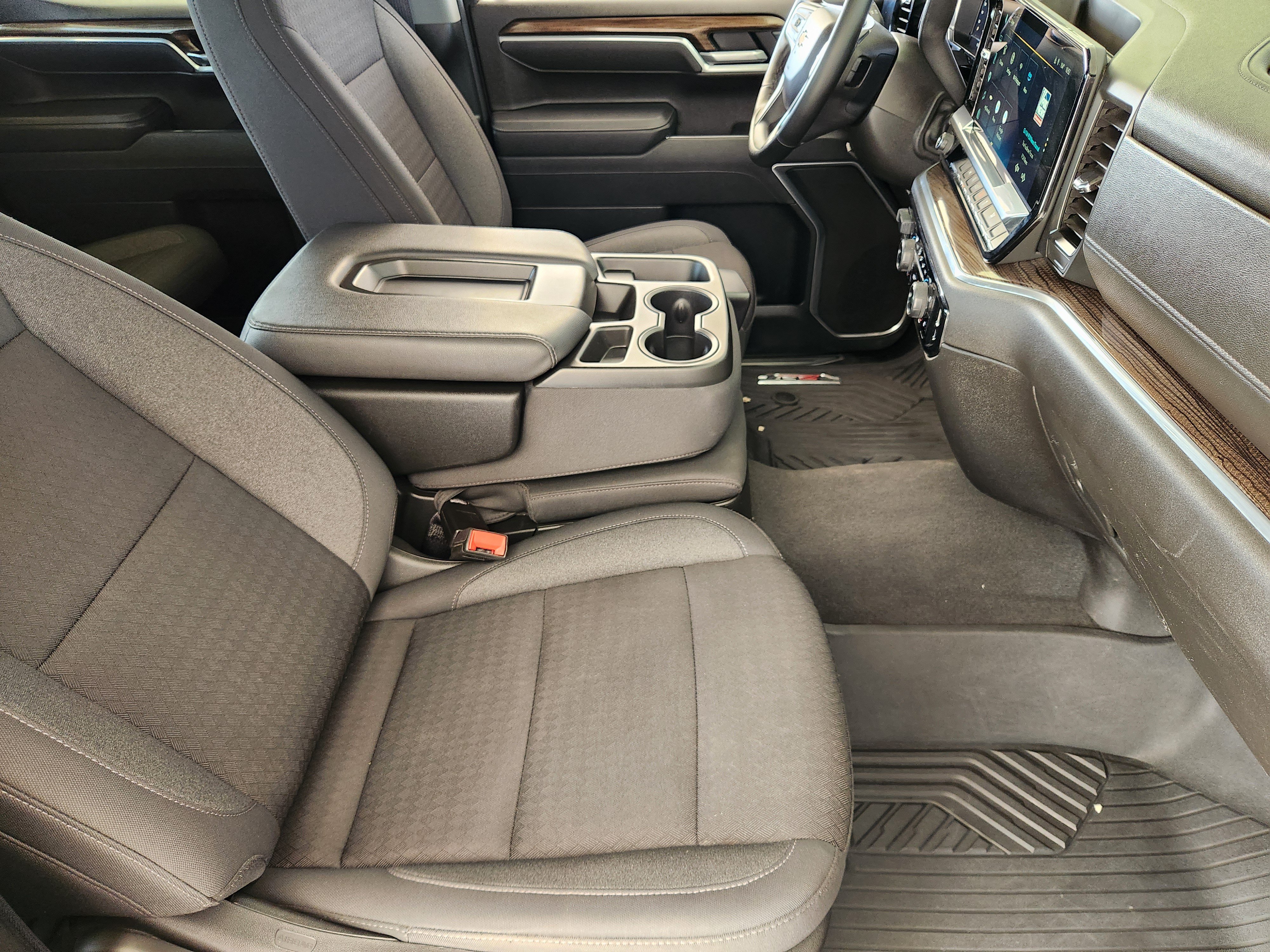 Certified 2025 Chevrolet Silverado 1500 LT AWD/4WD image 15