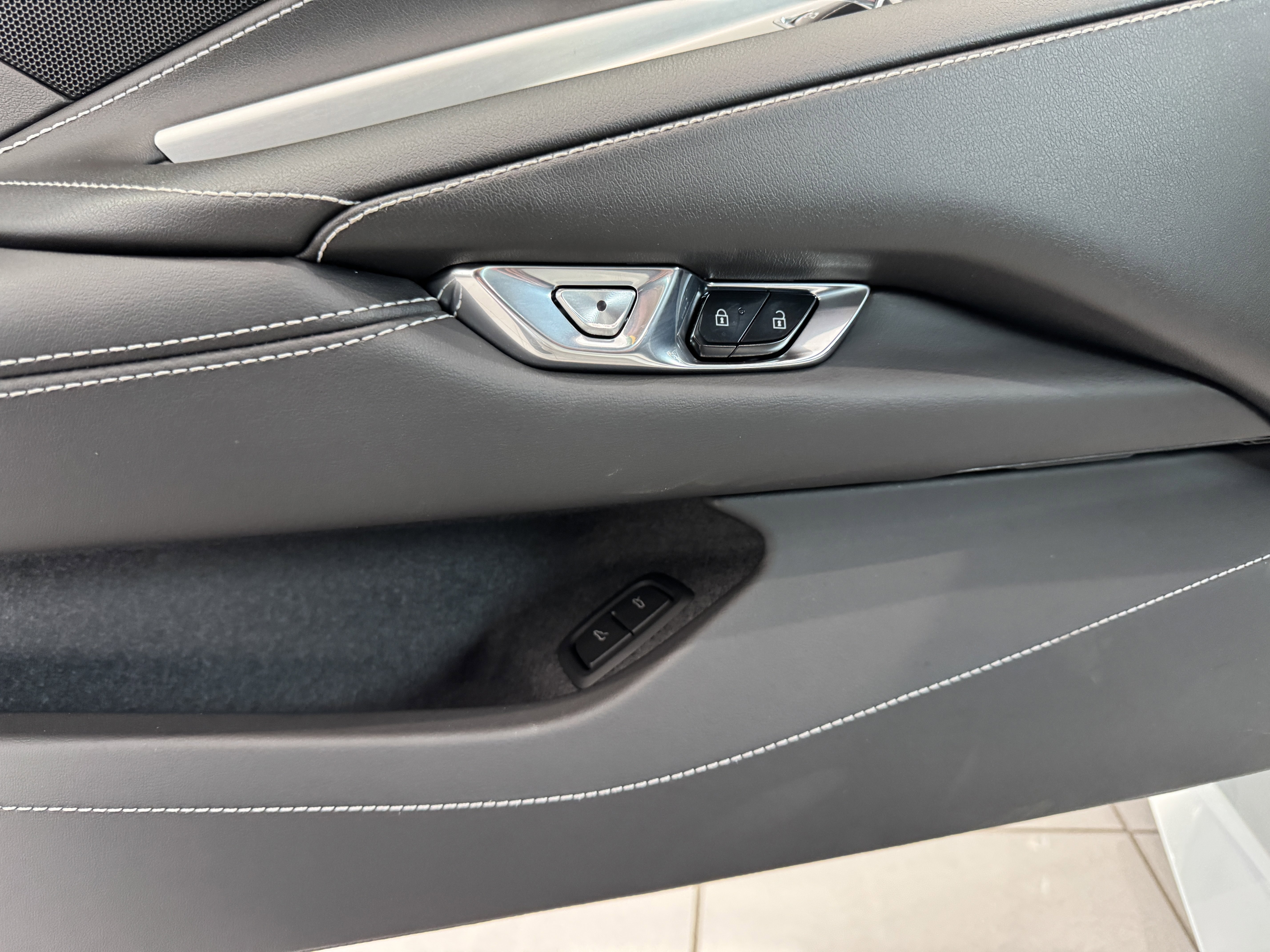 New 2026 Chevrolet Corvette Stingray Coupe w/ 1LT image 10