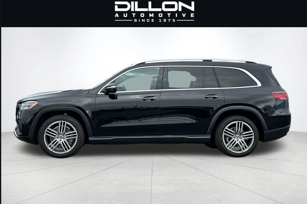 Used 2024 Mercedes-Benz GLS 450 4MATIC image 7